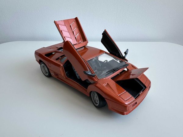 Lamborghini Diablo 1:24 Welly