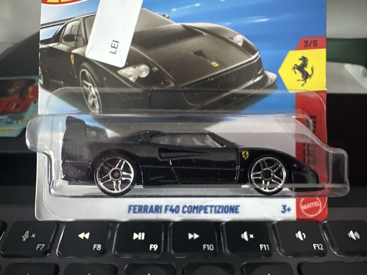 Ferrari F40 Competizione Hot Wheels