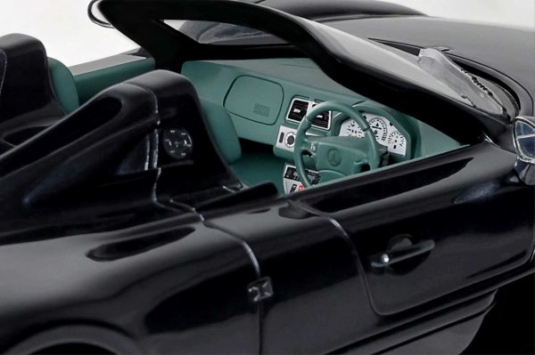 Mercedes-Benz CLK-GTR Roadster 1:18 GT Spirit