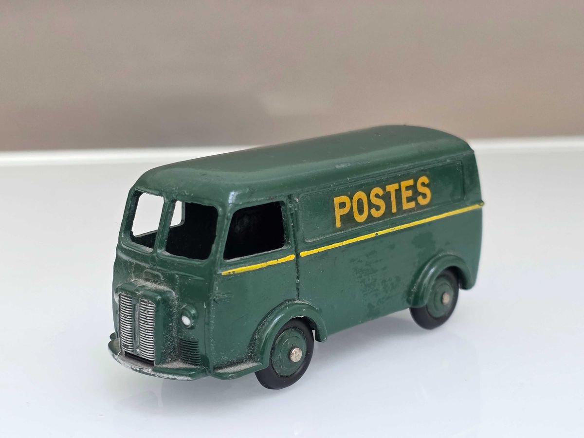1/43 Dinky Toys Meccano France Peugeot D3A 25BV Postes