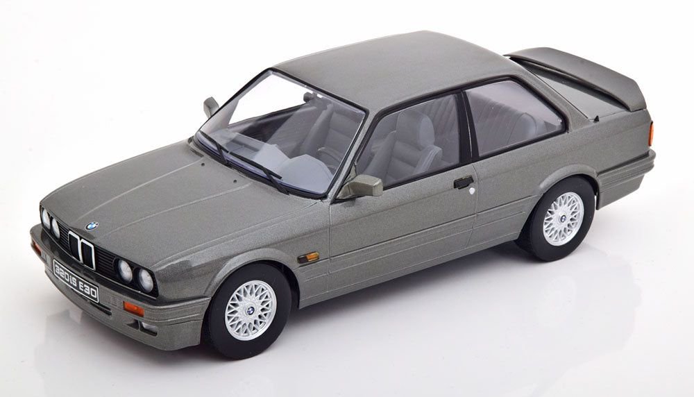 BMW 320iS E30 Italo M3 1989 1:18 KK-Scale
