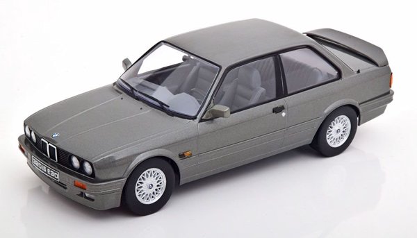 BMW 320iS E30 Italo M3 1989 1:18 KK-Scale