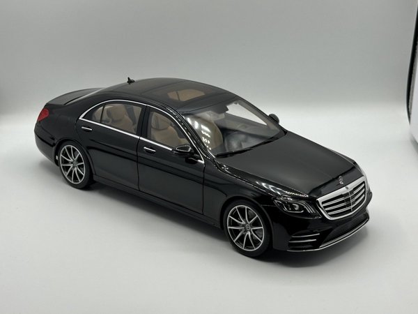 Mercedes Benz w222