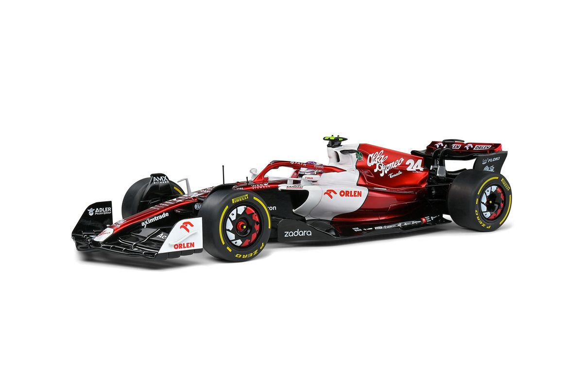 Alfa Romeo C42 Canada GP 2022 Z.Guanyu 1:18 Solido