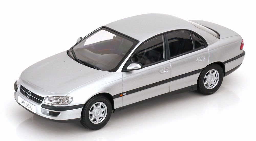 Opel Omega B 1996  1:18 Triple9