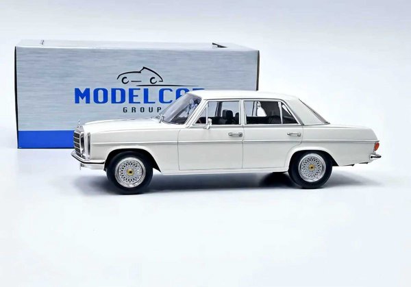 Mercedes-Benz 200 D (W115) 1:18 MCG