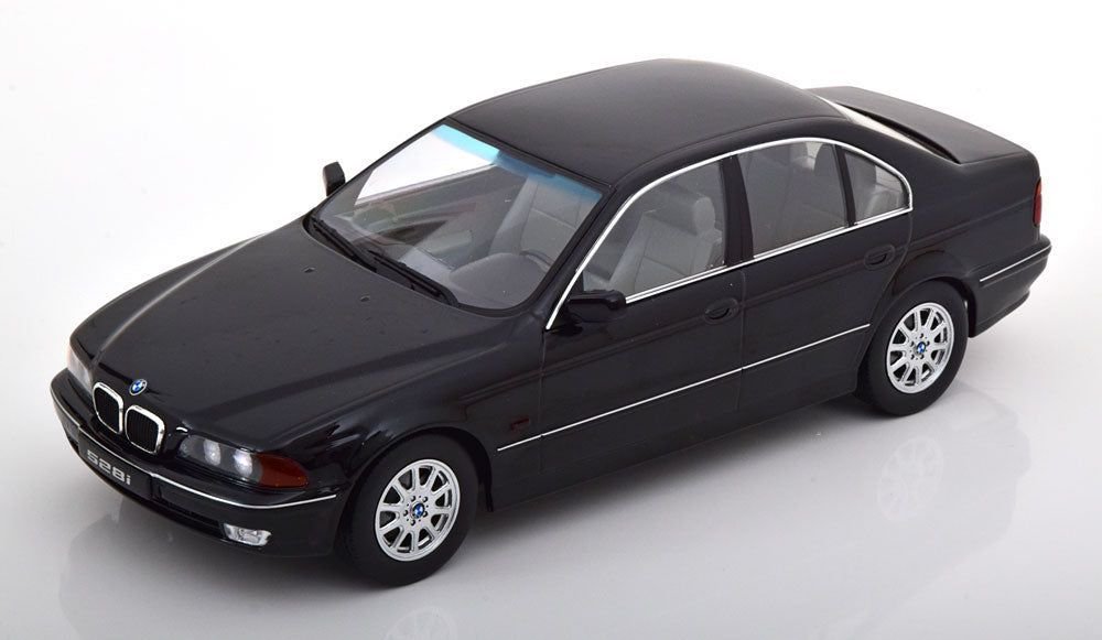 BMW 528i E39 (1995) 1:18 KK-Scale