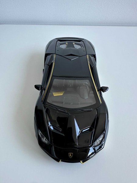 Lamborghini Centenario LP770 1:24