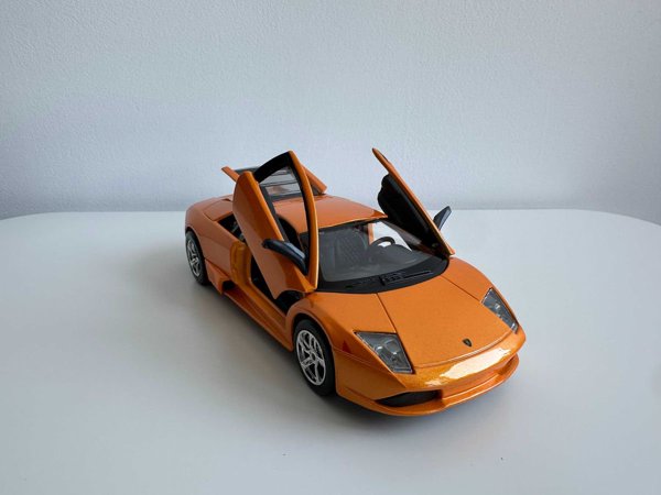 Lamborghini Murcielago 1:24 Maisto