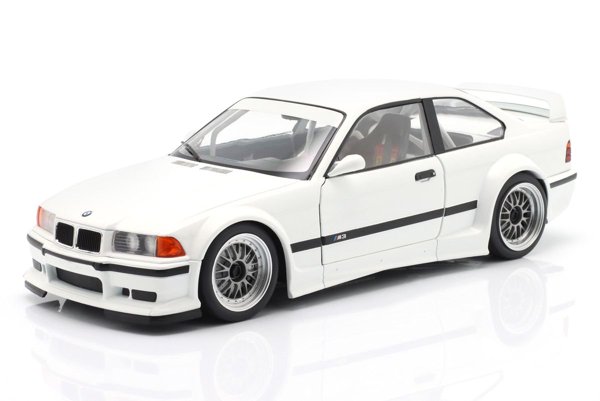 BMW M3 (E36) GTR Plain Body Version 1993 1:18 WERK83