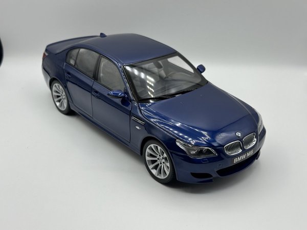 BMW M5 E60 