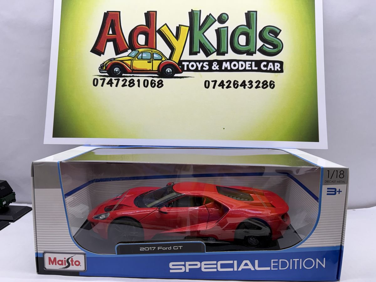 MAISTO FORD GT an 2017 machetă auto scara 1:18