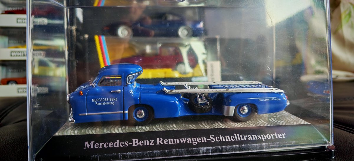Mercedes "Blue Wonder". 